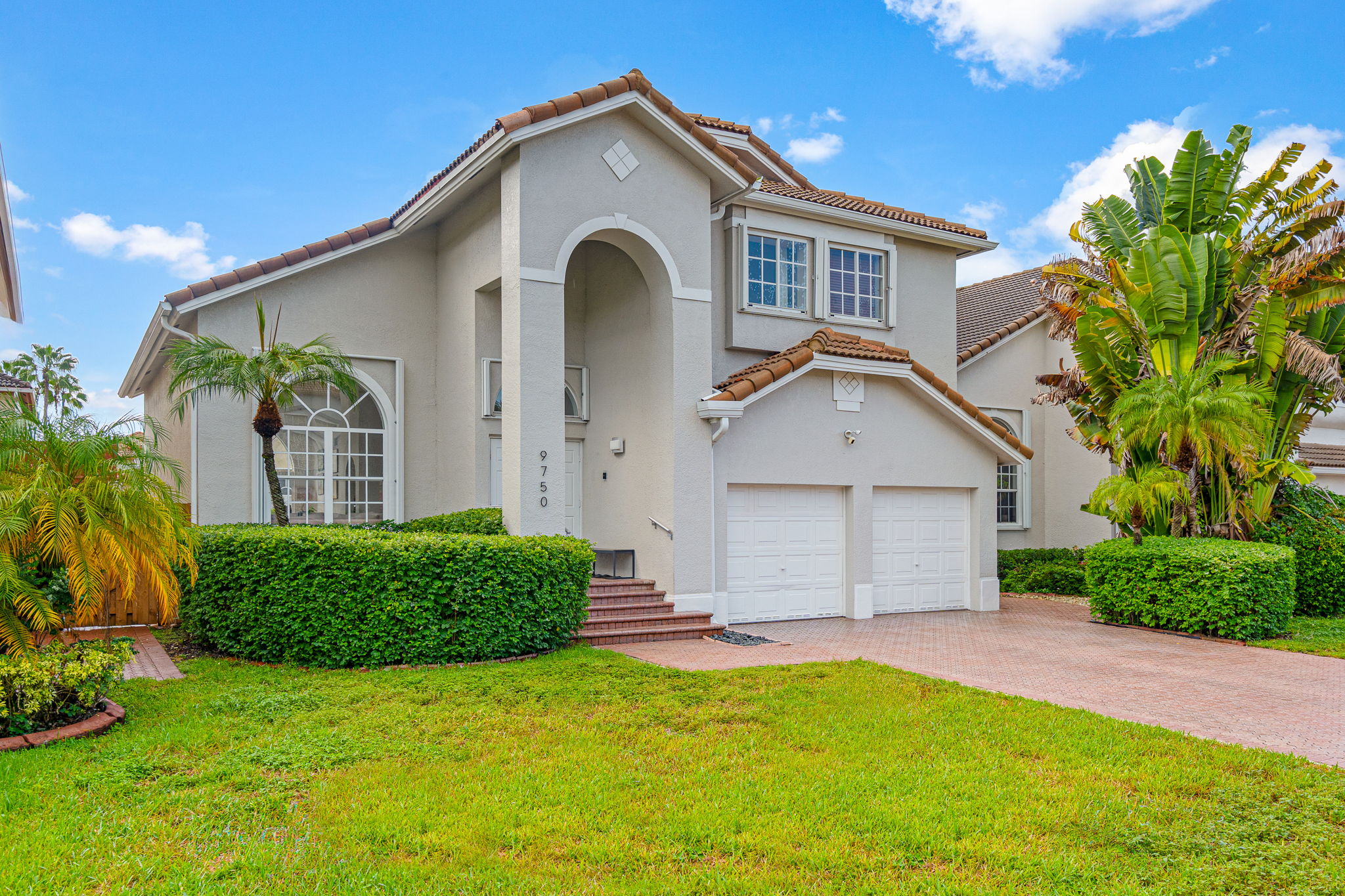Featured doral property 02