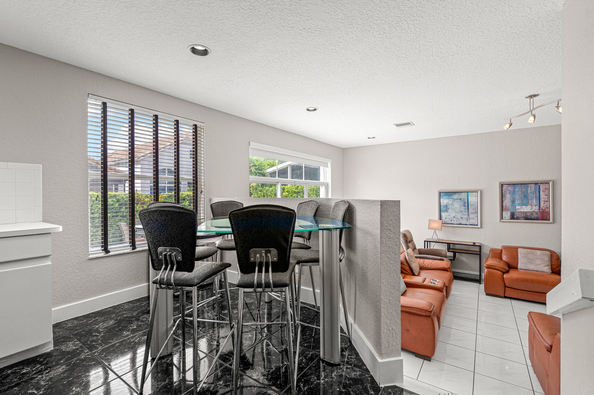 Featured doral property 17