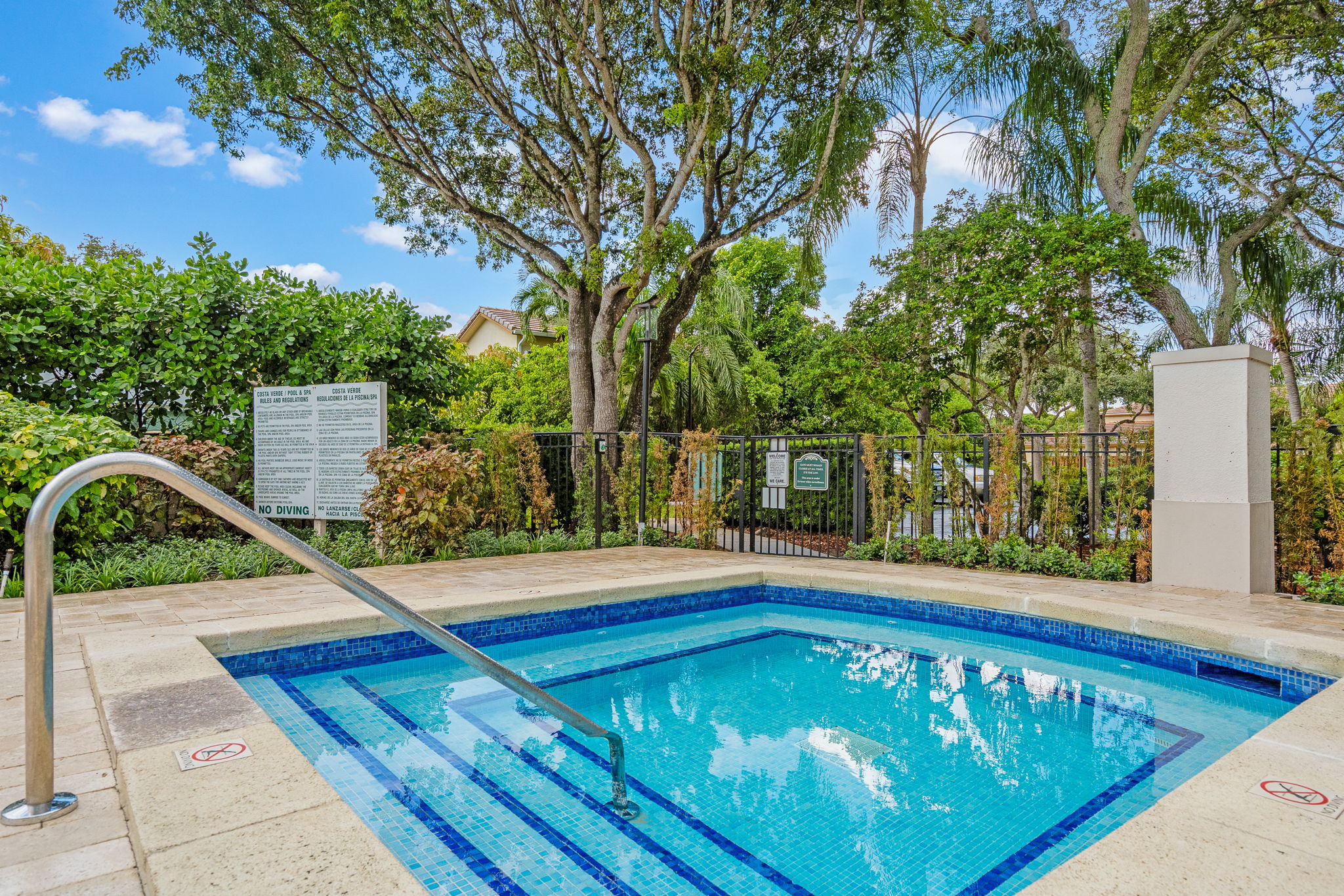 Featured doral property 54